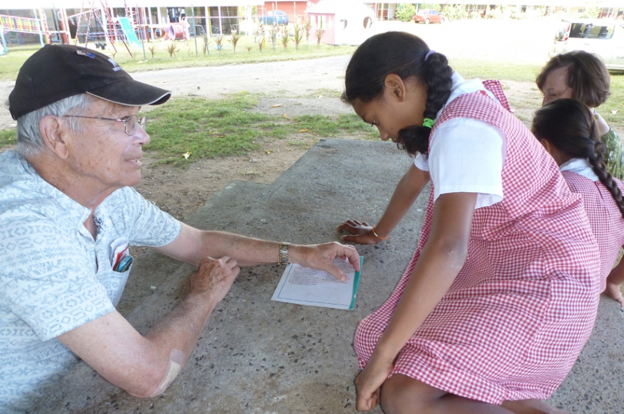 Volunteer returns kindness to locals