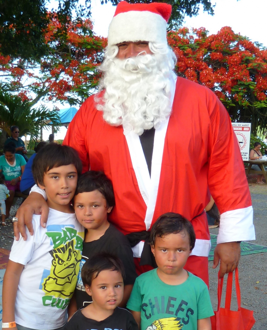 Get tropical for Christmas fun at the markets