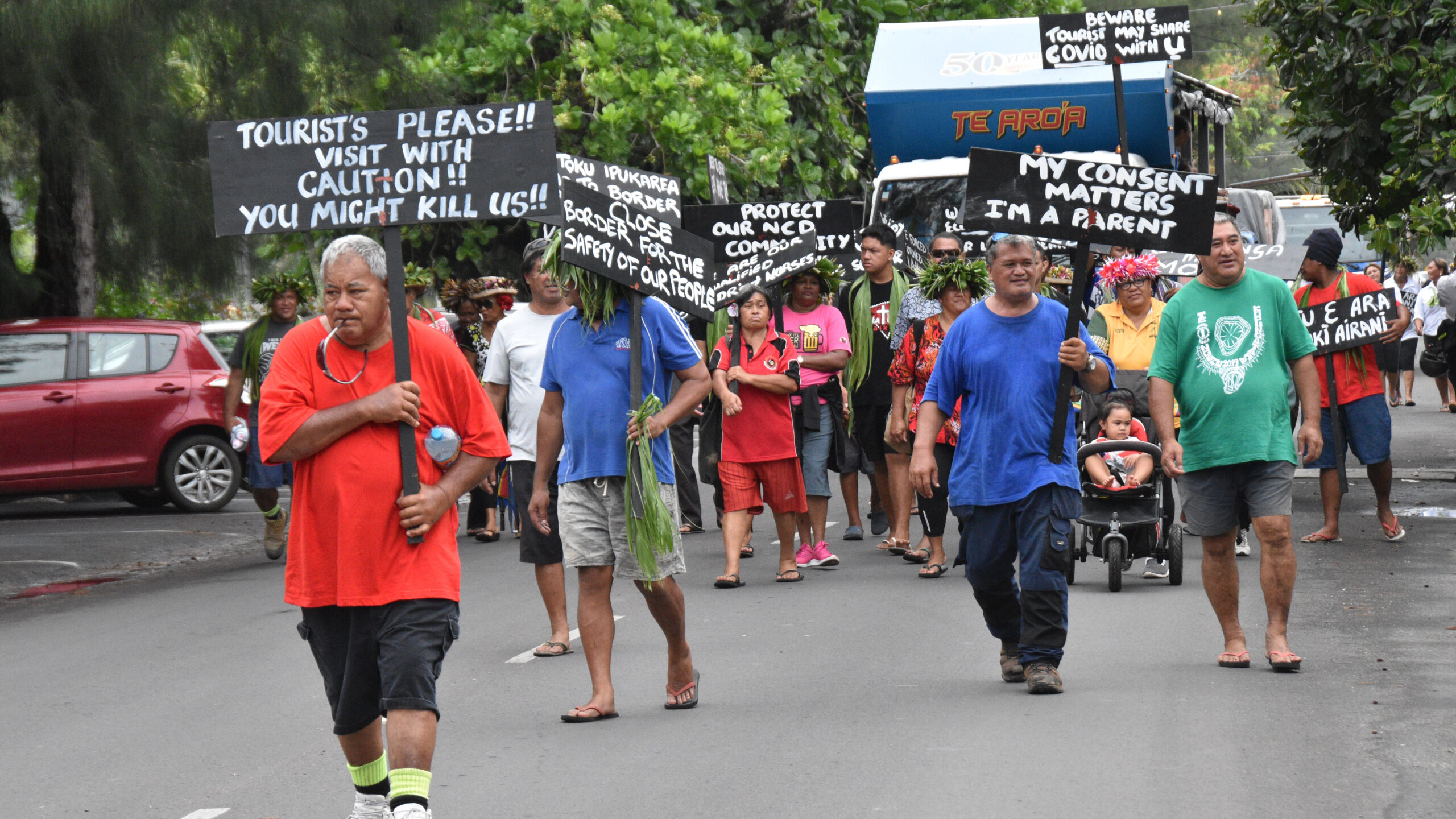 PM responds to friendly rally protest