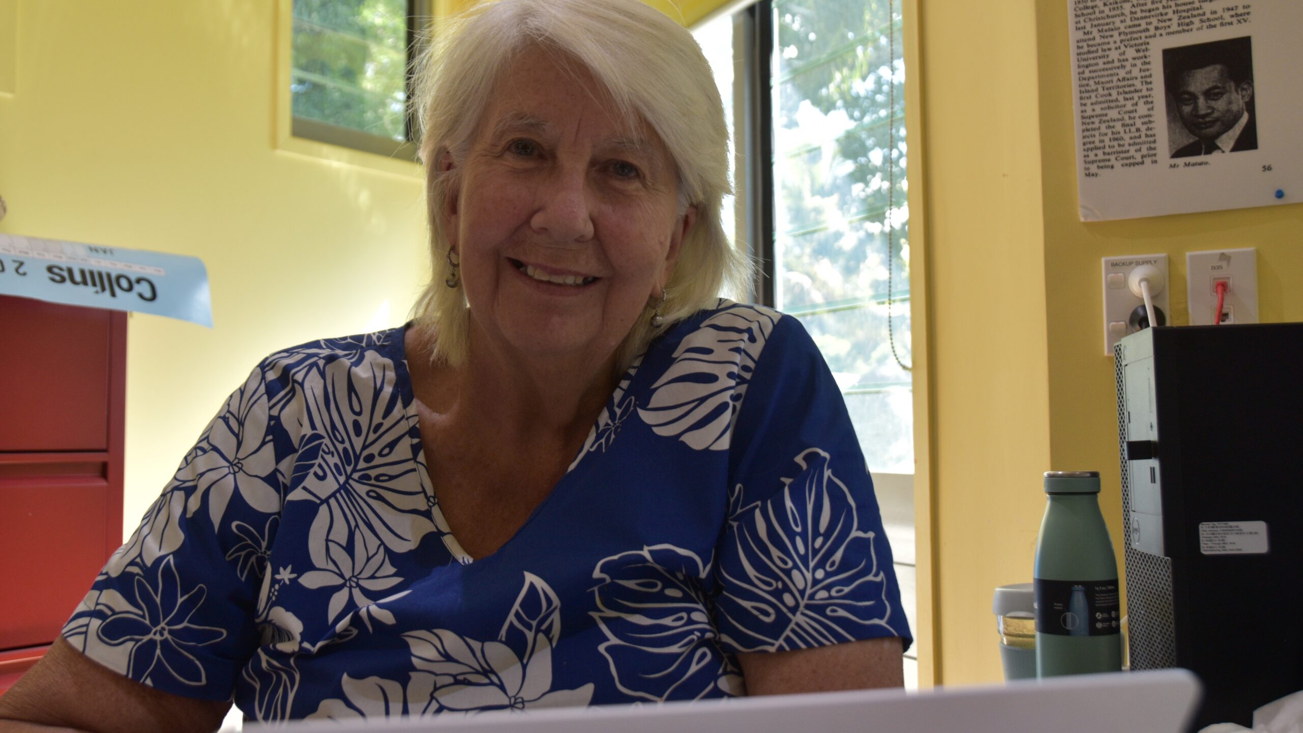 White sandy beaches  lure Kiwi academic  out of retirement