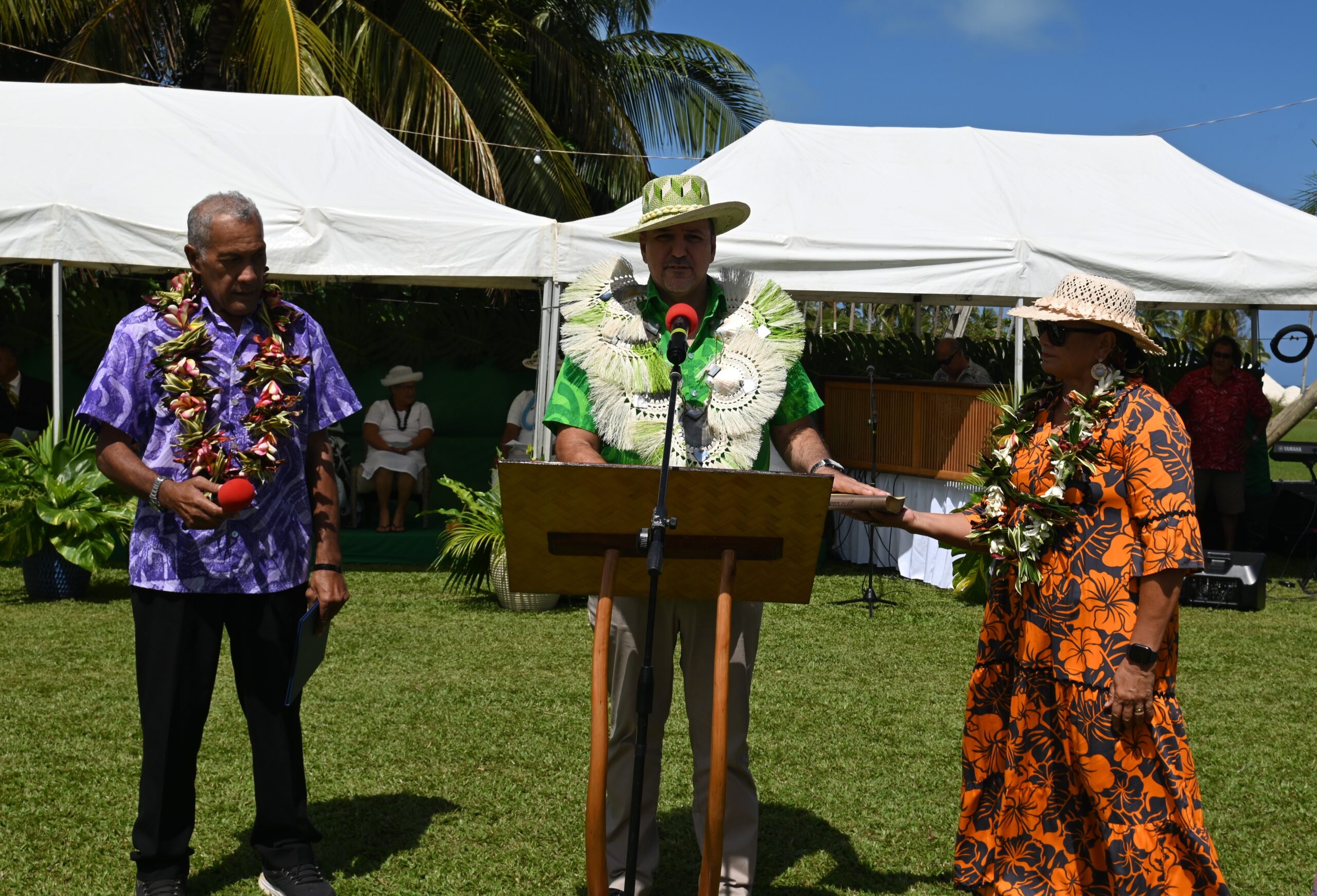 ‘Winds of change’ blow over Aitutaki as new mayor, council takes office